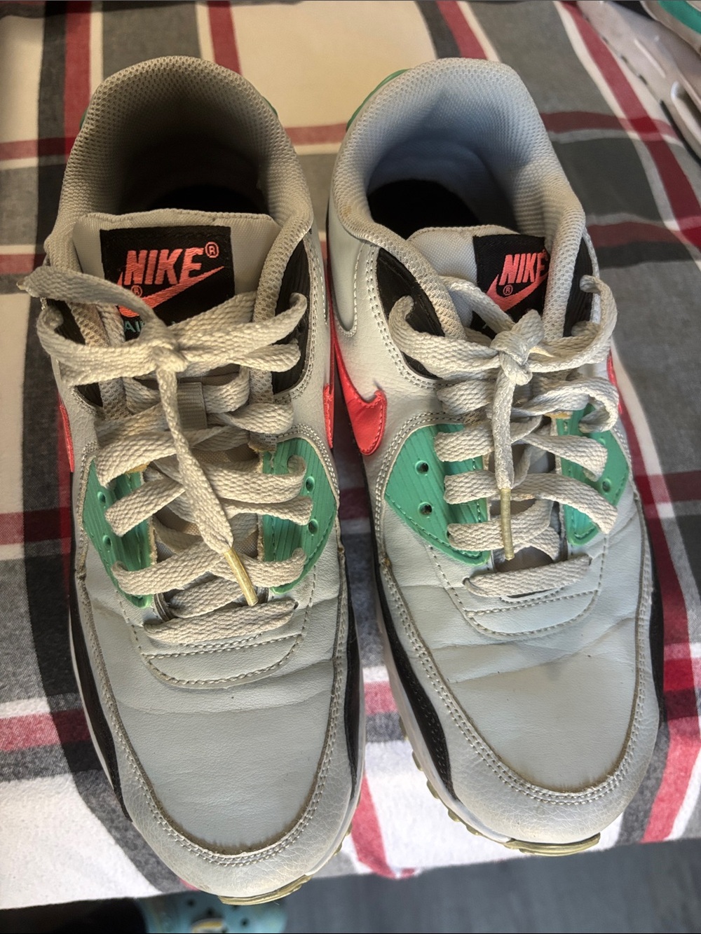 Nike Men’s White & Teal Air Max Sneakers